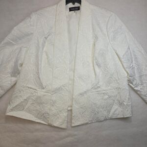 Evan-picone Women's White Jacket 24w floral print jacket with pockets